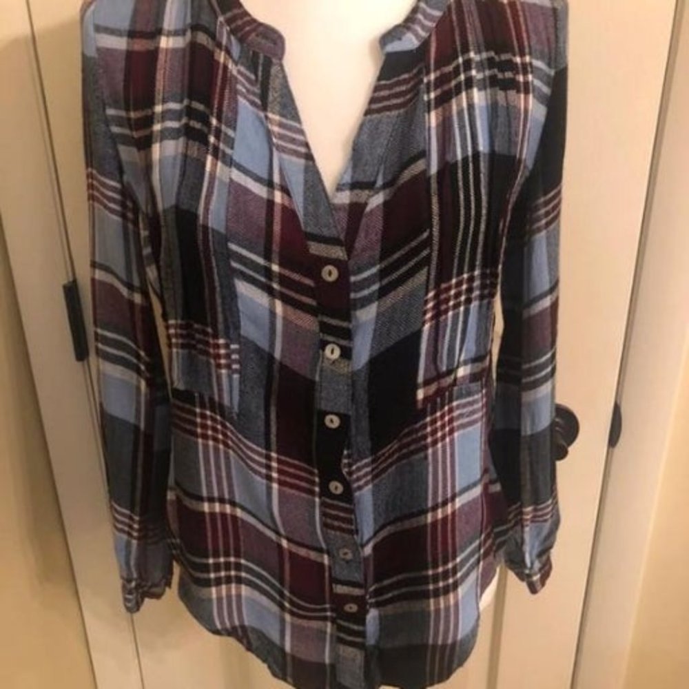 blue plaid button down top , Size Small